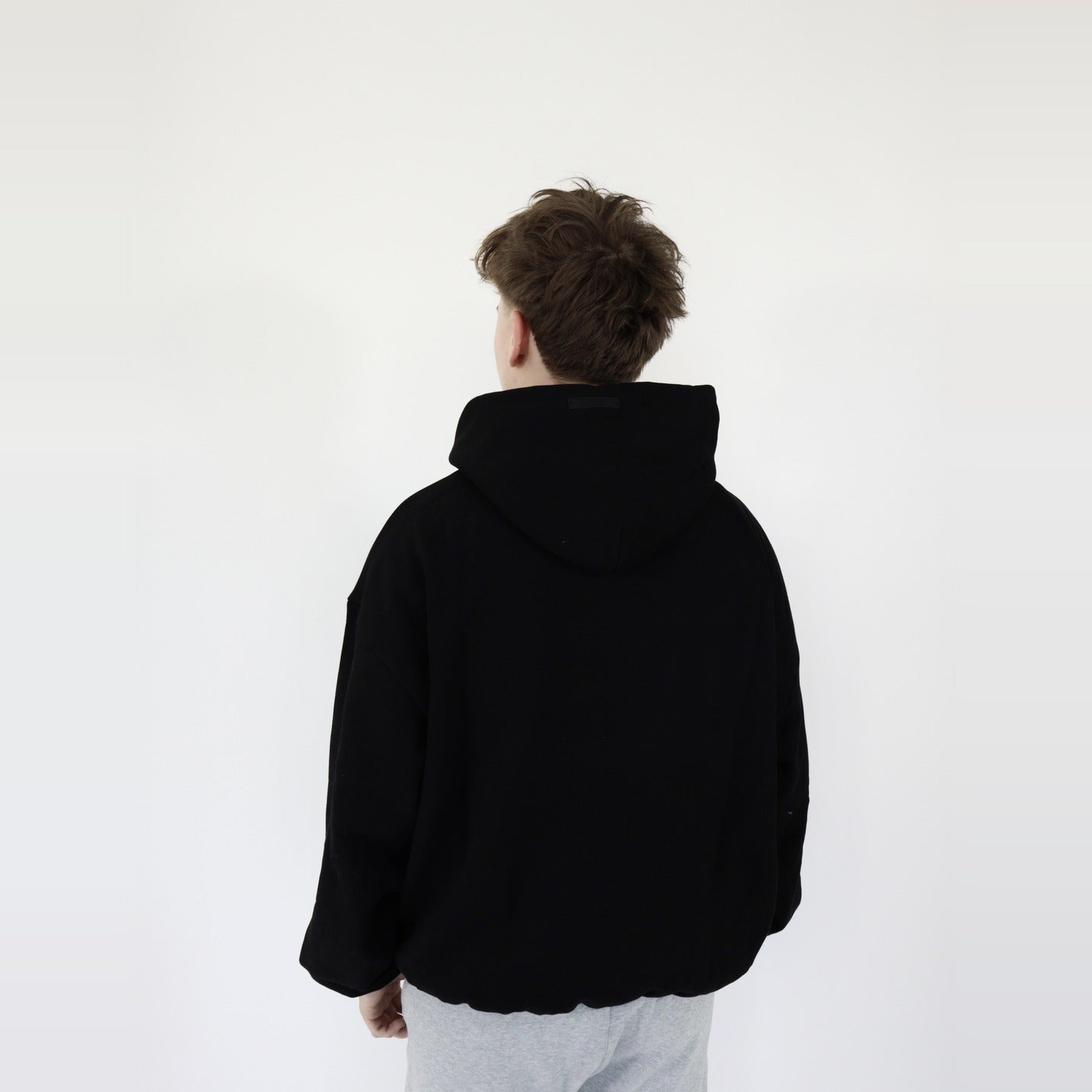 Fear of God Essentials NBA S24 Hoodie Black - PIKASTORE-Clothing-Fear of God-pikastore.cz