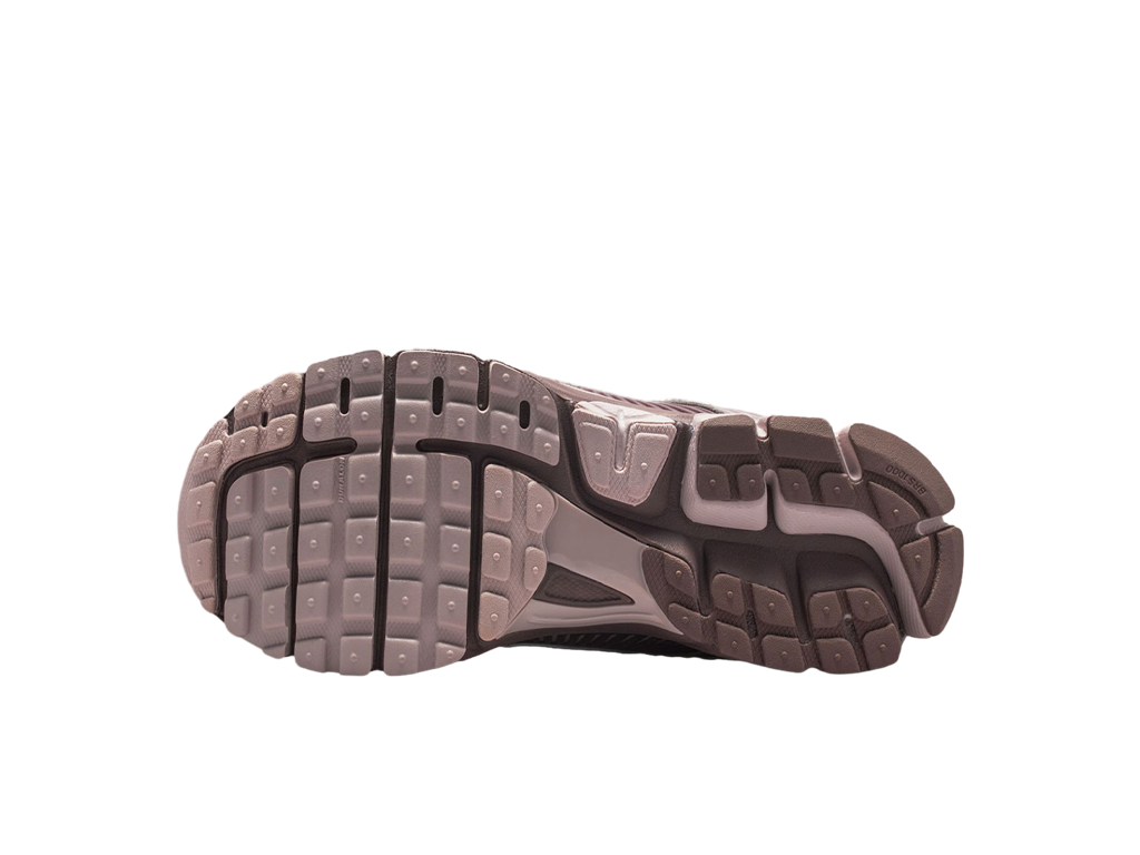 Nike Wmns Zoom Vomero 5 Tattoo Particle Rose – маратонки – снимка 5 от 5