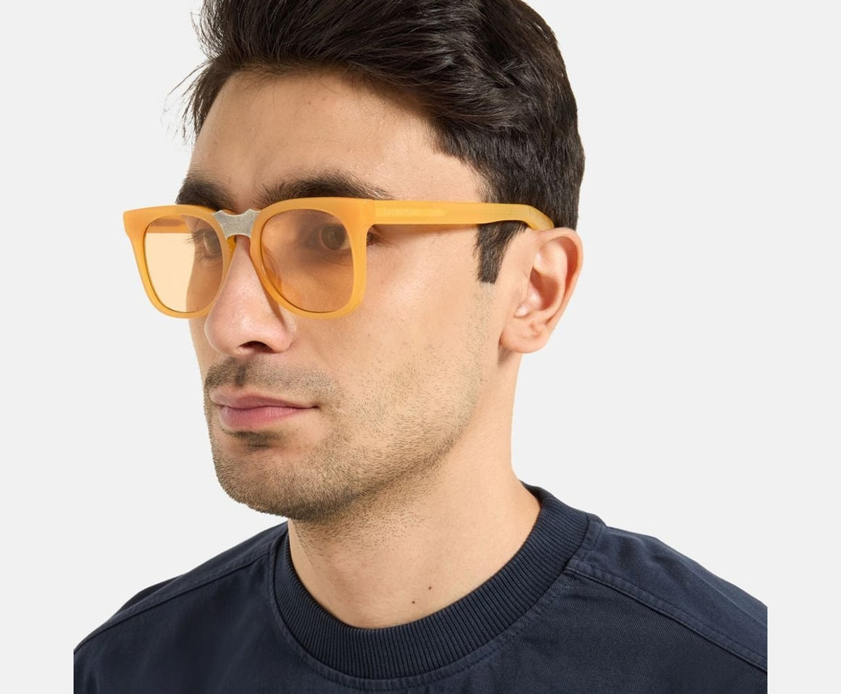 Calvin Klein Sunglasses Light Orange – briller – foto 4 af 4