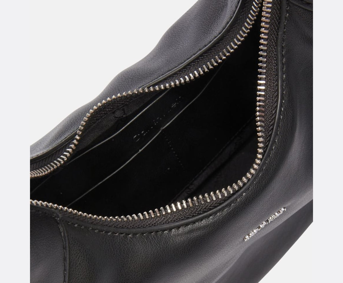 Calvin Klein Shoulder bag Black – torba – fotografija 3 od 5