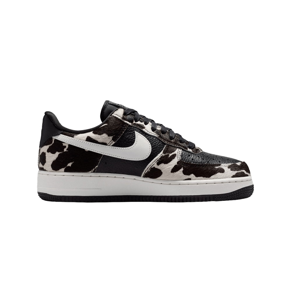 Nike Wmns Air Force 1 Low Cow Print Black – sneakersy, biały