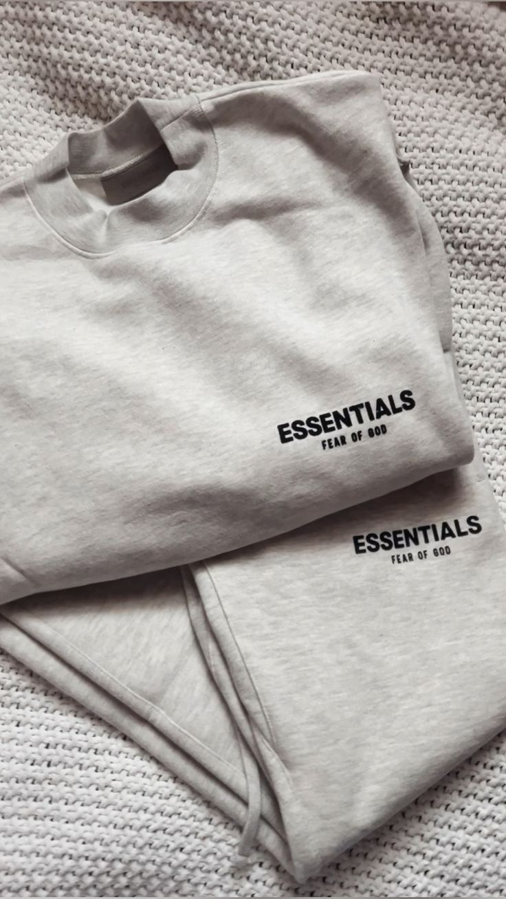 Essentials Sets
