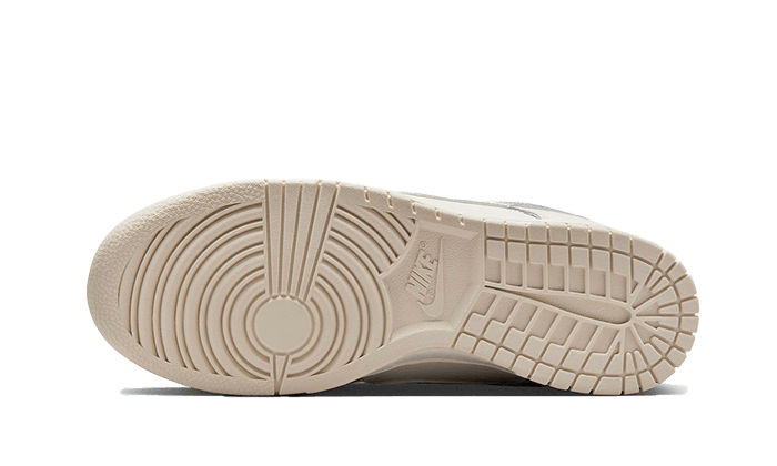 Nike Dunk Low Essential Sail Oxygen Purple (Women's)-sneakers-Nike-pikastore.cz