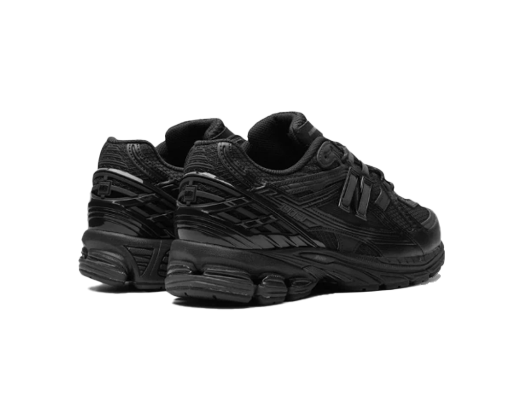 1906U Triple Black-New Balance-pikastore.cz