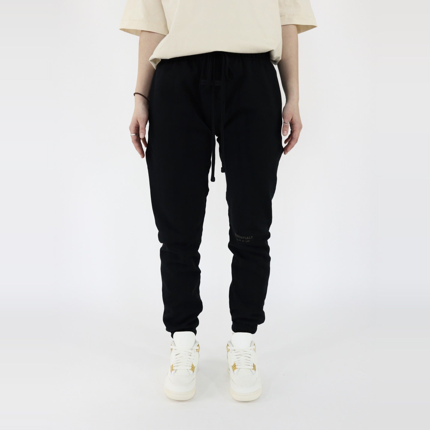 Fear of God Essentials S25 Sweatpants Jet Black-Clothing-Fear of God-pikastore.cz