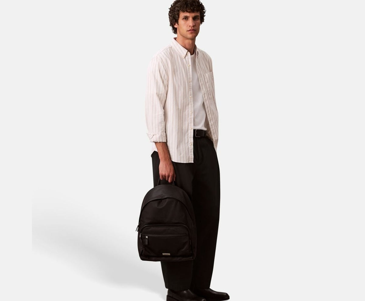 Calvin Klein Backpack Sleek Round Black – Rucksack – Foto 4 von 4