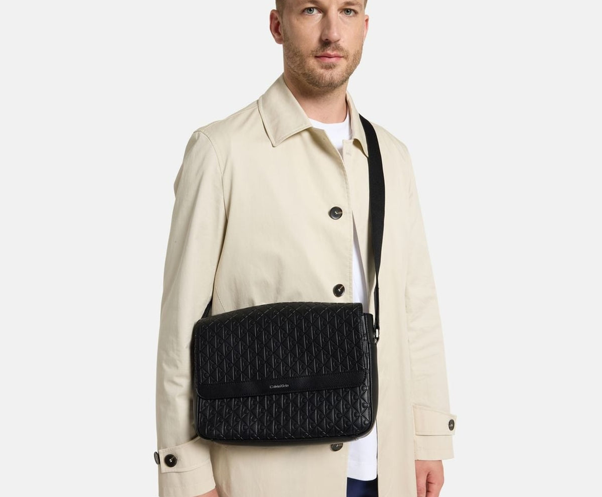 Calvin Klein Cross-body bag Emblem Black – taske – foto 5 af 5