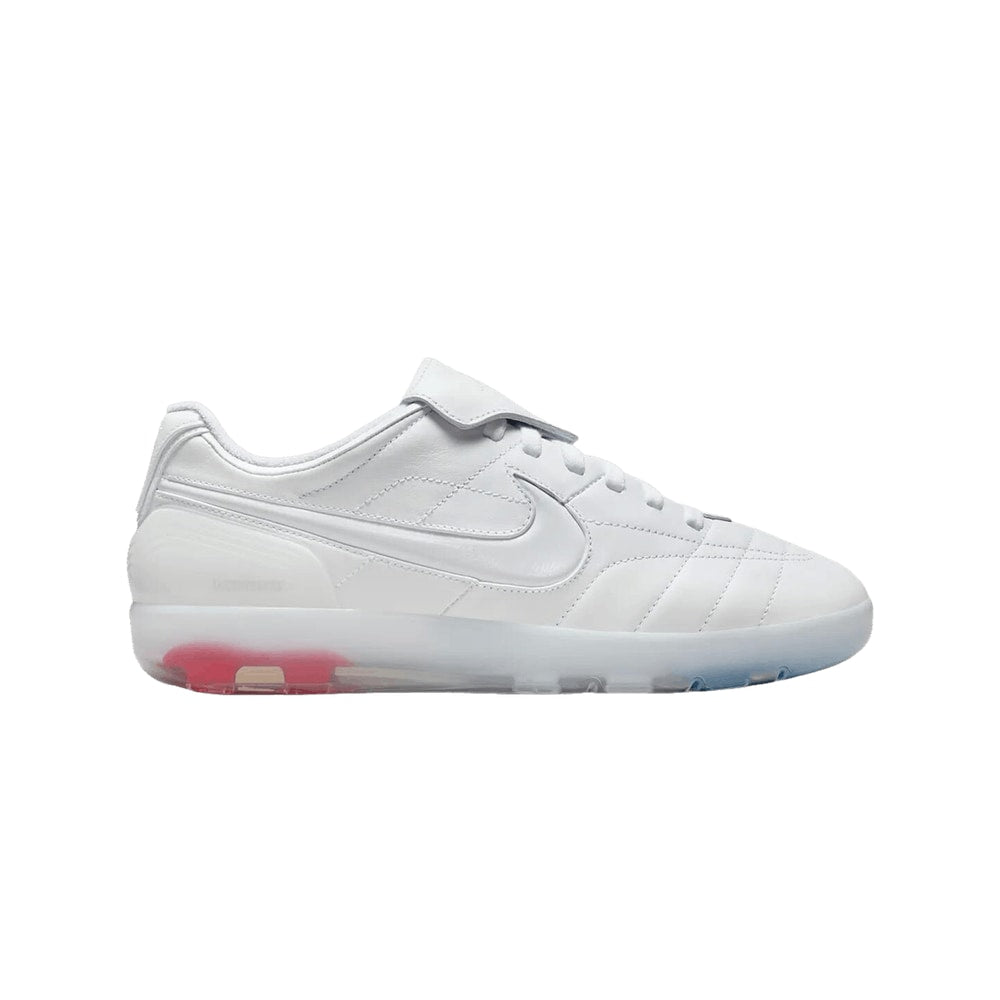 Jacquemus x Nike Cryoshot Tiempo R10 France – boty, bílá